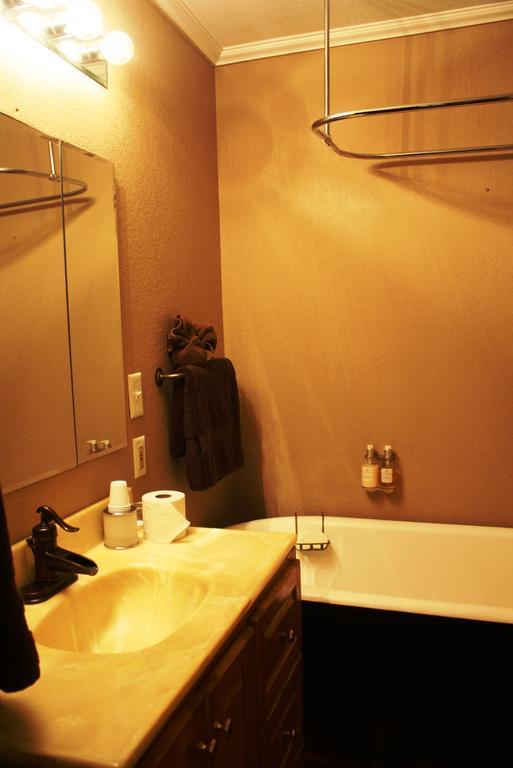 Angel's Nest Bed and Breakfast Weatherford Kamer foto