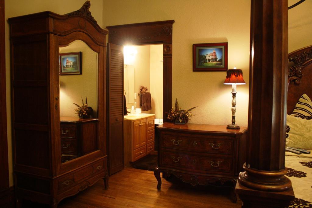 Angel's Nest Bed and Breakfast Weatherford Kamer foto